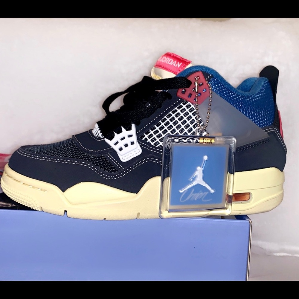 Air Jordan 4 Retro SP Men's Shoe
Size M 4 / W 5.5